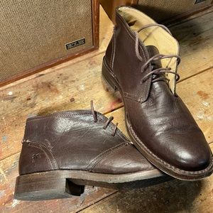 Frye Oliver Chukka Boots
